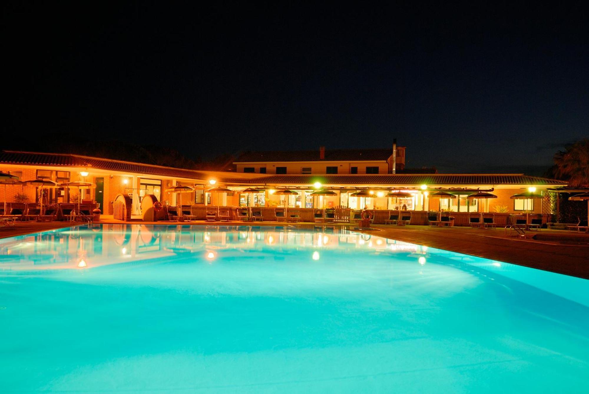 Villaggio Turistico La Cecinella Marina di Cecina Luaran gambar
