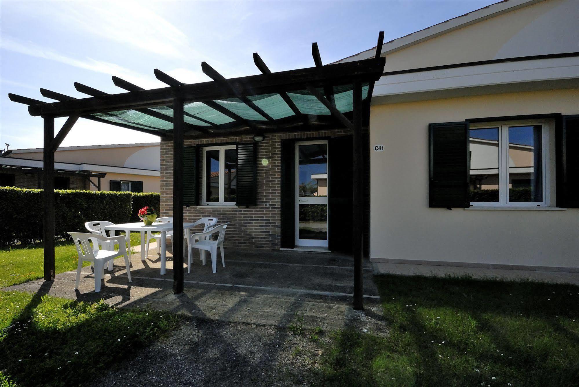 Villaggio Turistico La Cecinella Marina di Cecina Luaran gambar