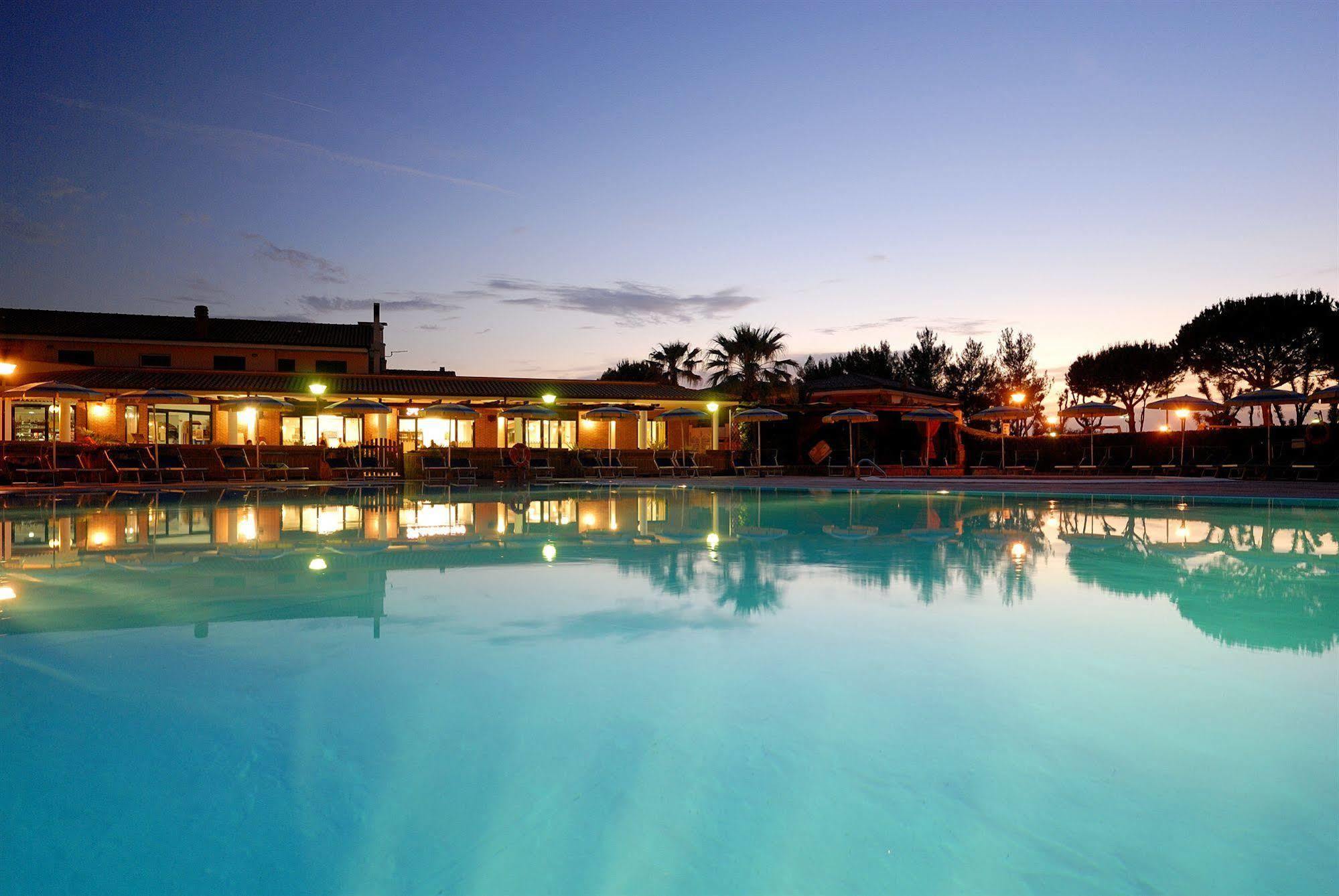 Villaggio Turistico La Cecinella Marina di Cecina Luaran gambar
