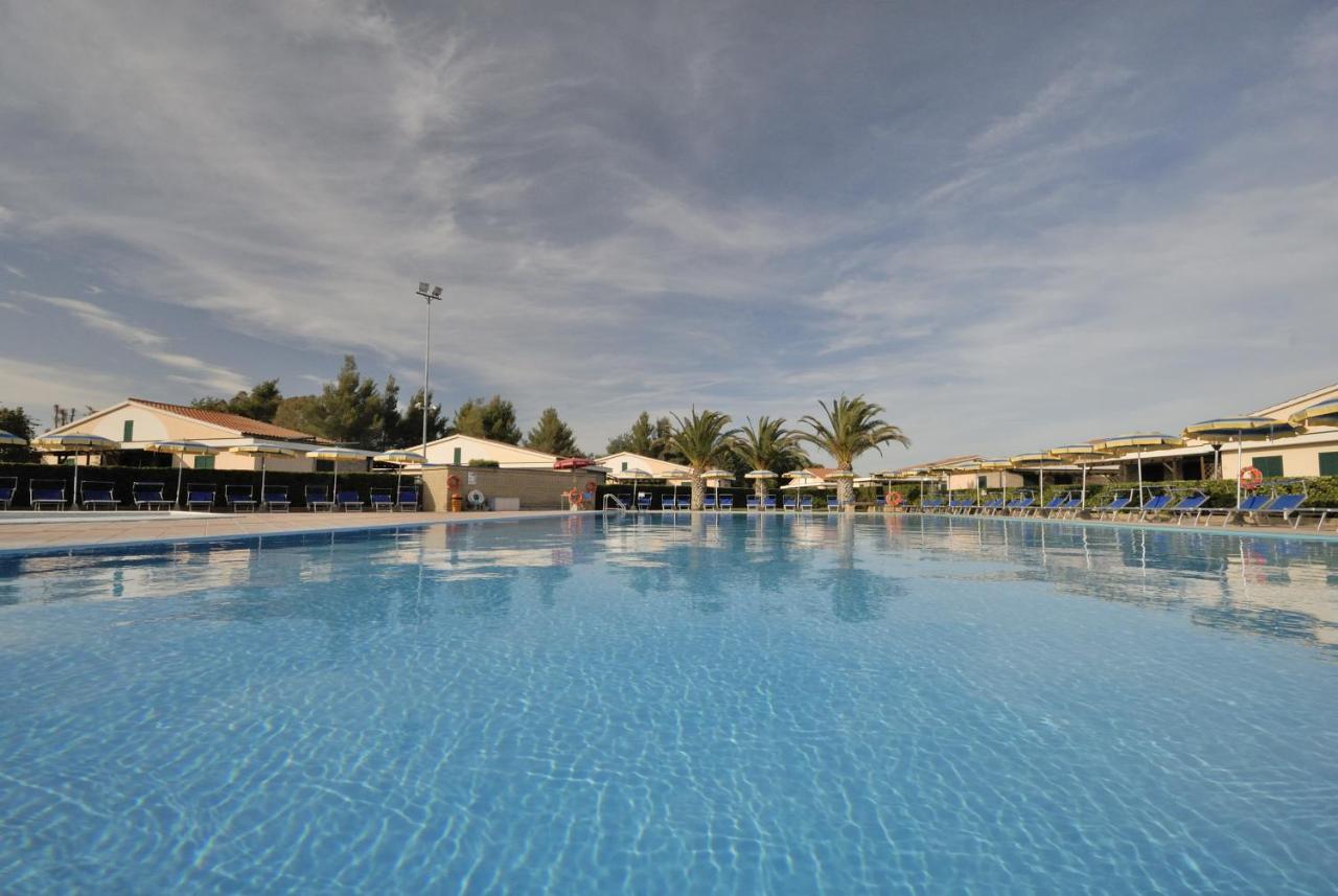 Villaggio Turistico La Cecinella Marina di Cecina Luaran gambar